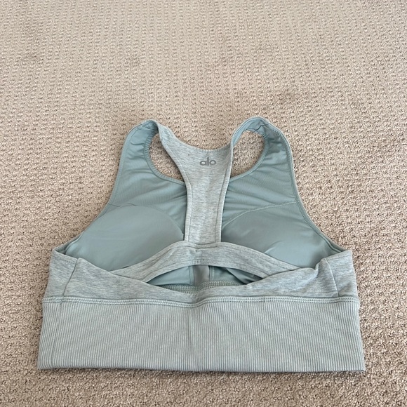 Alo Sports Bra Seafoam Green Color - Picture 5 of 7